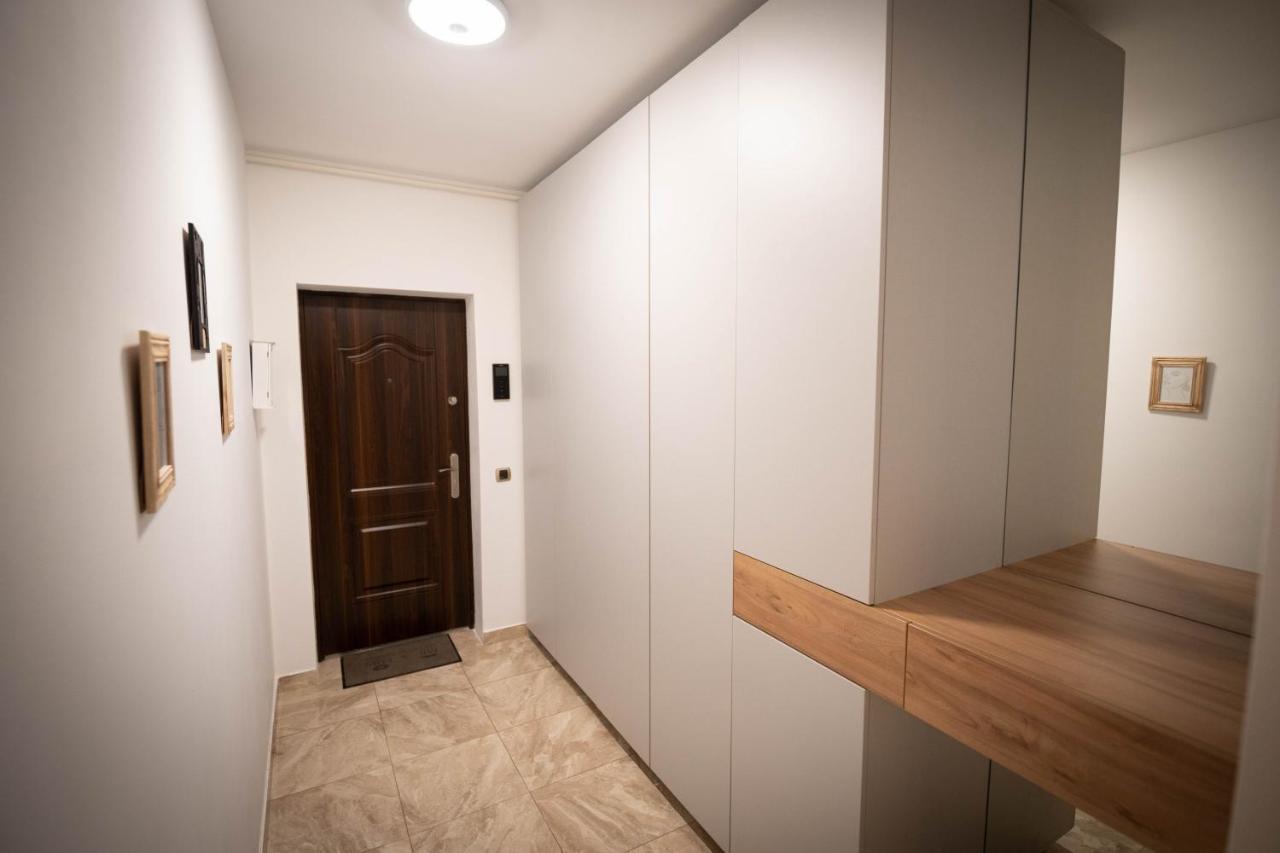 Isaran Coresi Apartment Braşov Buitenkant foto